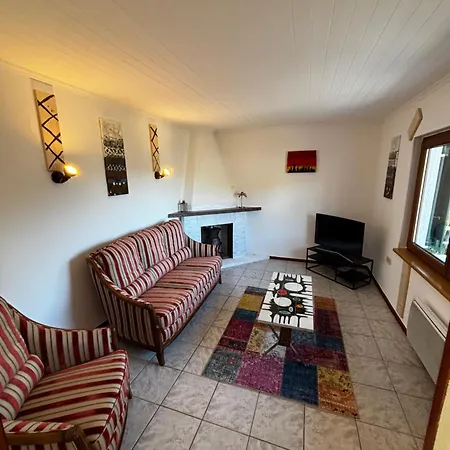 Tunnel House *