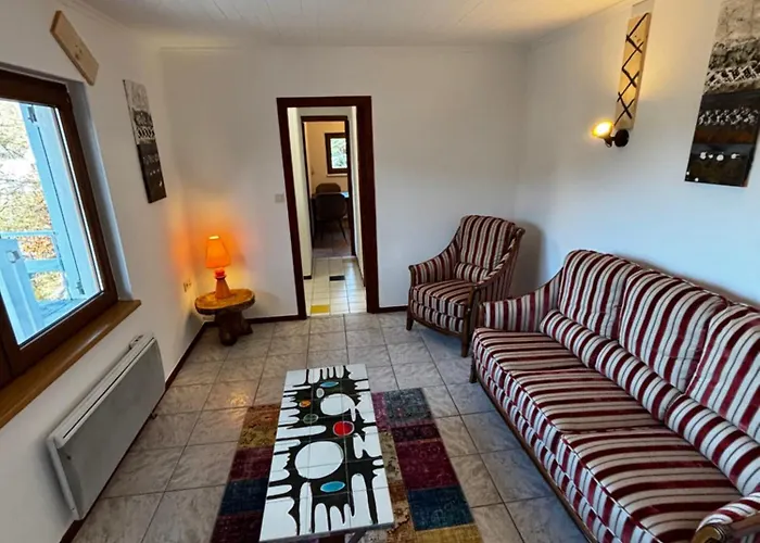 Tunnel House Nyaraló